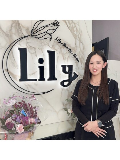 ネイリスト モモカ Beauty Salon Lily