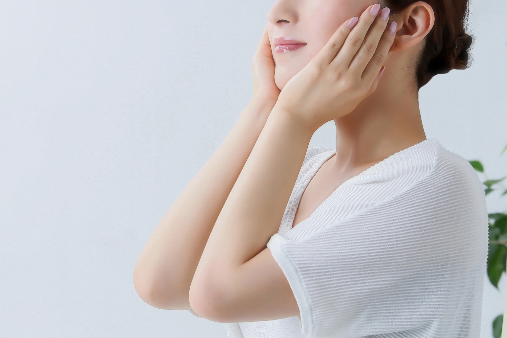 小牧市のフェイシャルエステ 毛穴・たるみ・くすみ・乾燥 Beauty Salon Lily