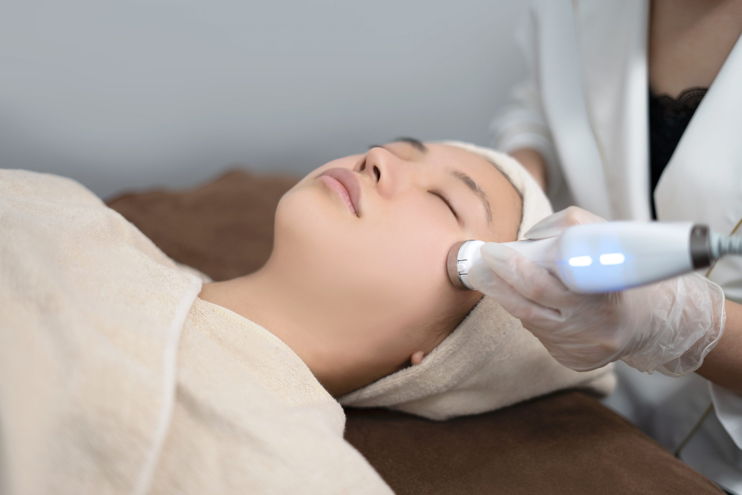 小牧市のプラズマ美容 毛穴・ニキビ・シミ・肌質改善 Beauty Salon Lily